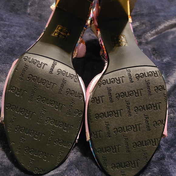 J Reneè Floral Sandals - Picture 6 of 7